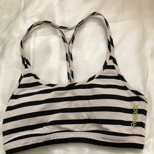 Reebok sports bra xs